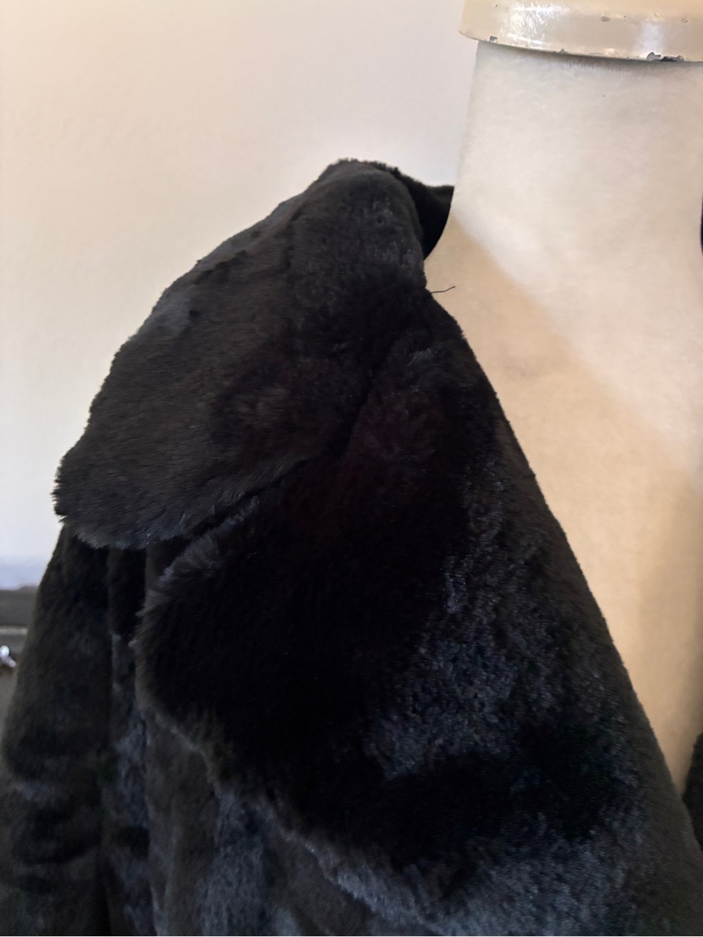 Avec Les Filles With the Girls Black Faux Fur Long Coat - Size 2X - Picture 4 of 16